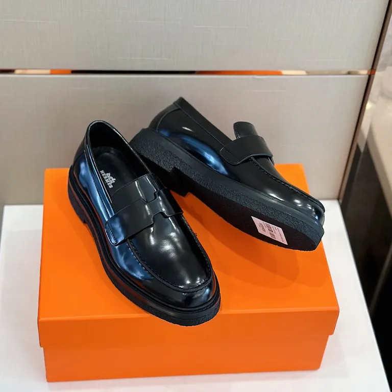 Hermes Shoe 